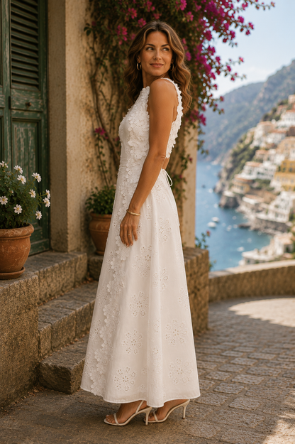 Della | Elegantes Maxikleid mit Stickerei