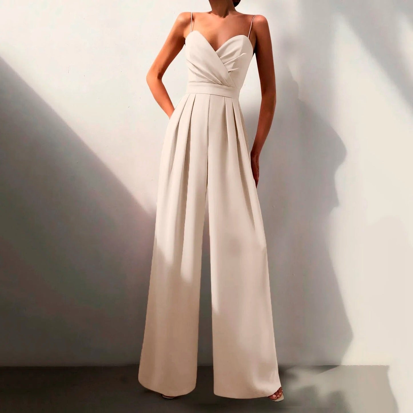 Mia | Elegantes Und Stilvolles Jumpsuit Mit Weitem Bein Für Damen