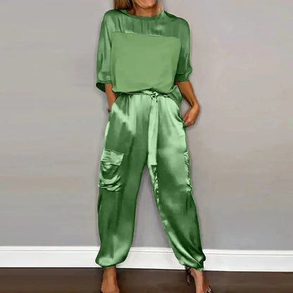 Klaudia | Satin-Zweiteiler mit Loose-Fit-Oberteil und fließender Hose