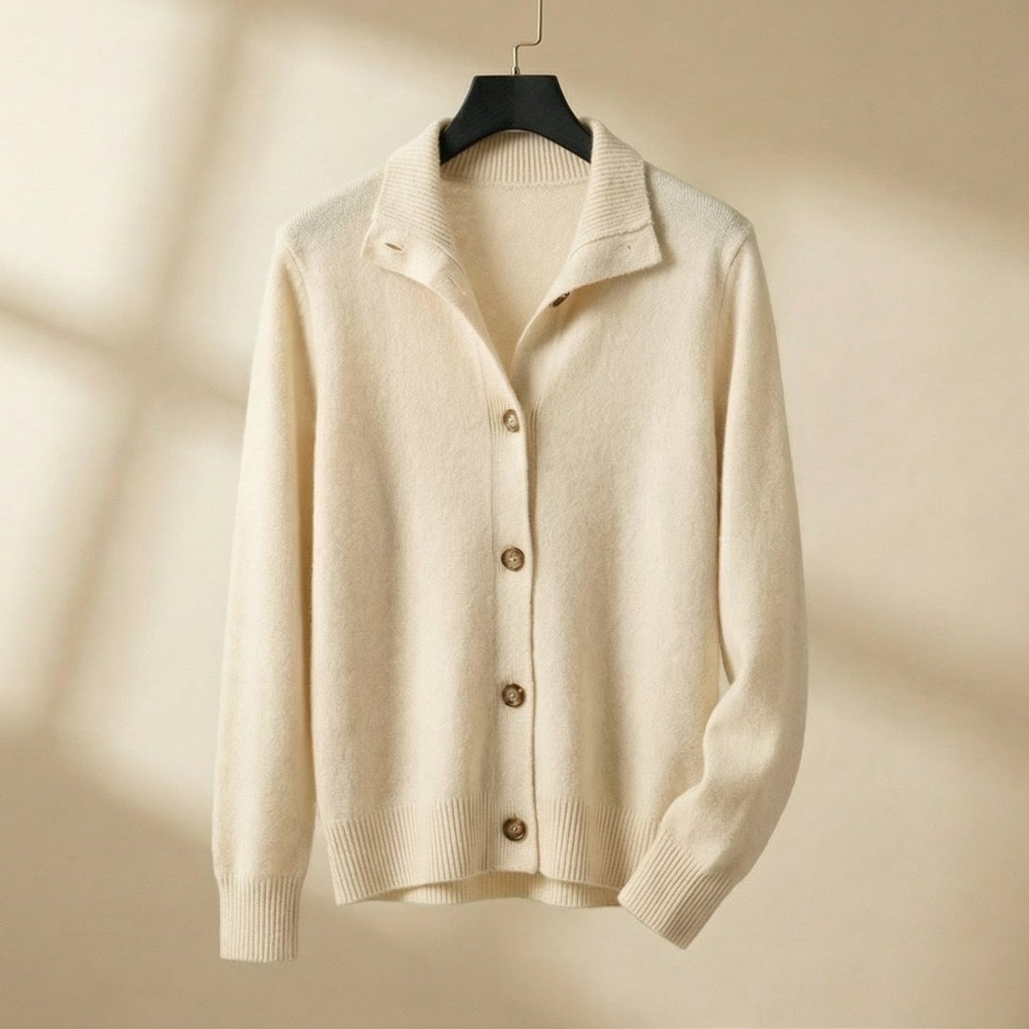 Skye | Klassischer Cardigan mit Knöpfen