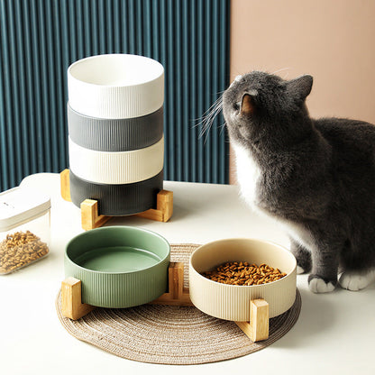 Paw Room™ Futternapf-Set auf Holzbasis