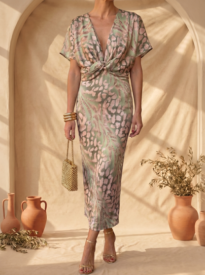 Antonella | Elegantes Kleid aus leichtem, fließendem Stoff