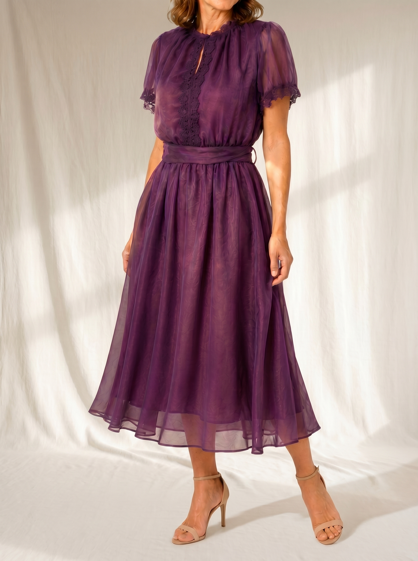 Flavia | Maxi Kleid mit Tropfenausschnitt und Spitze aus Chiffon