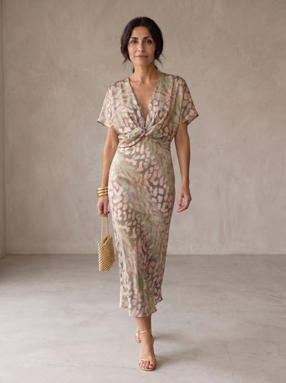 Antonella | Elegantes Kleid aus leichtem, fließendem Stoff